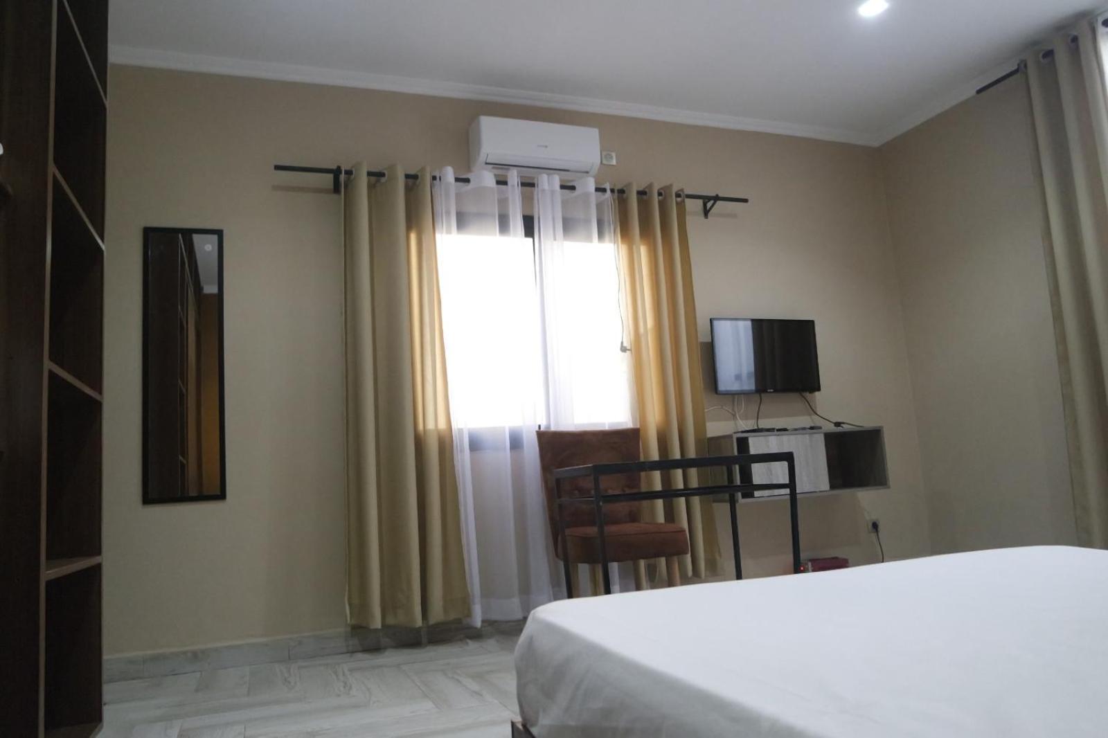 Guest House Nohfy อันตานานารีโว ภายนอก รูปภาพ